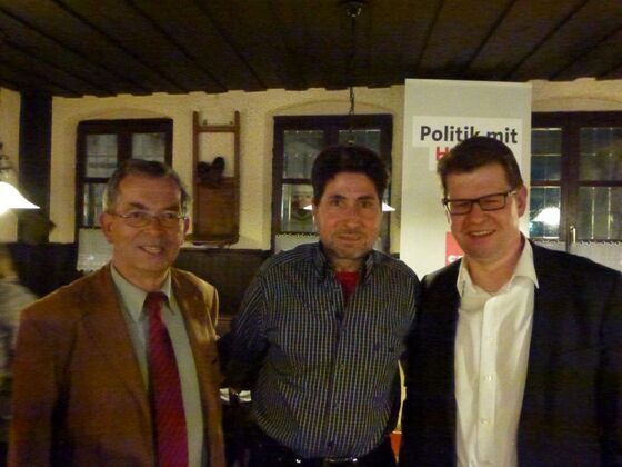 v.li. Kreisrat Rainer Kretschmer, Scheßlitz, Gemeinderatskandidat S. Taskin,Memmelsdorf und Ralf Stegner